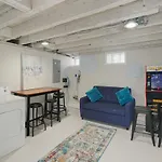 Modern + Airy Fishtown Townhouse W/ Arcade