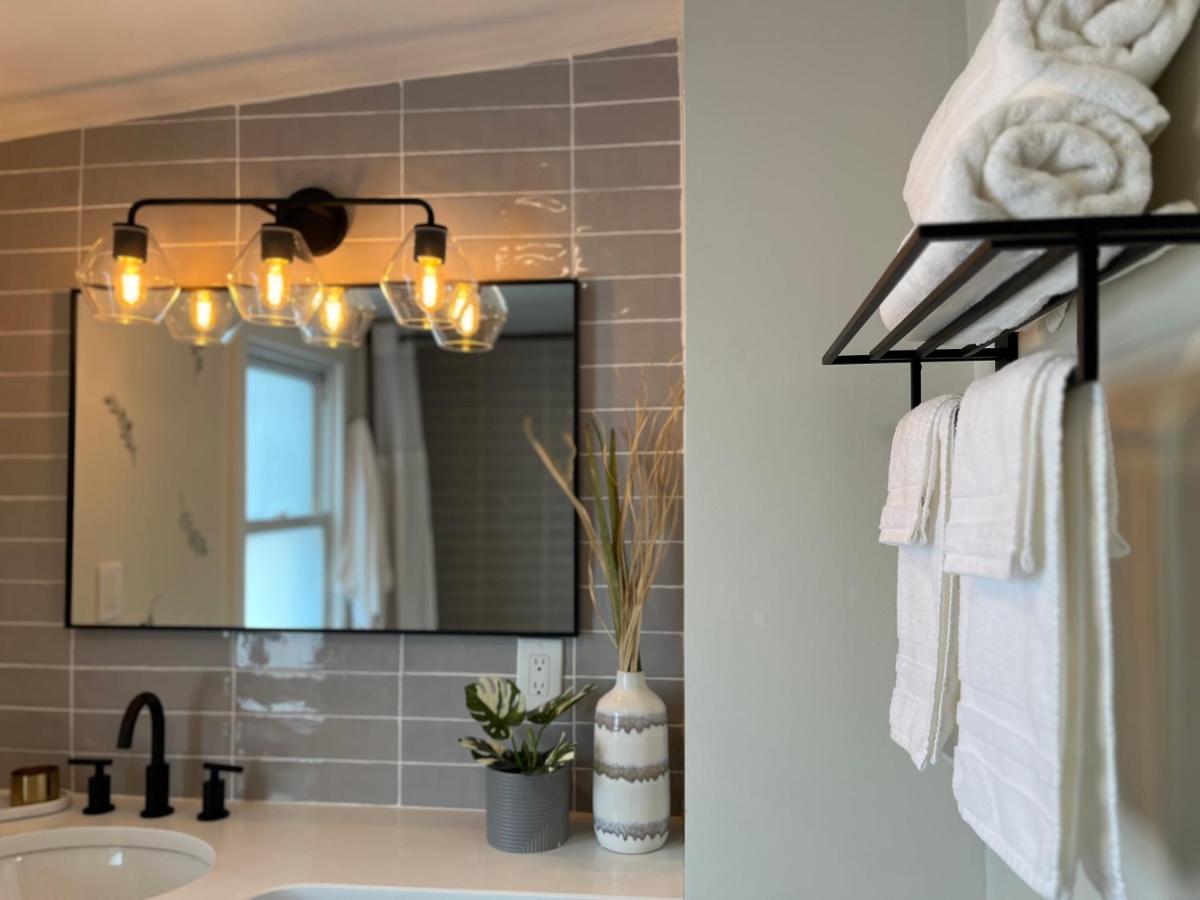 Modern + Airy Fishtown Townhouse W/ Arcade Holiday home